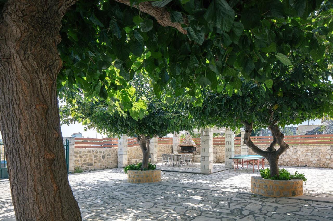 Villa Pinelopi Asprouliánoi Extérieur photo