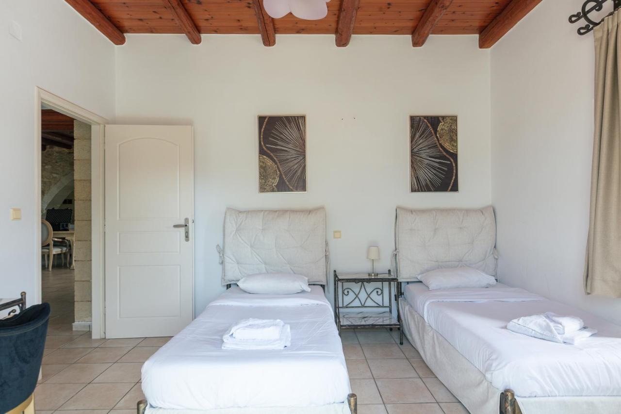 Villa Pinelopi Asprouliánoi Extérieur photo