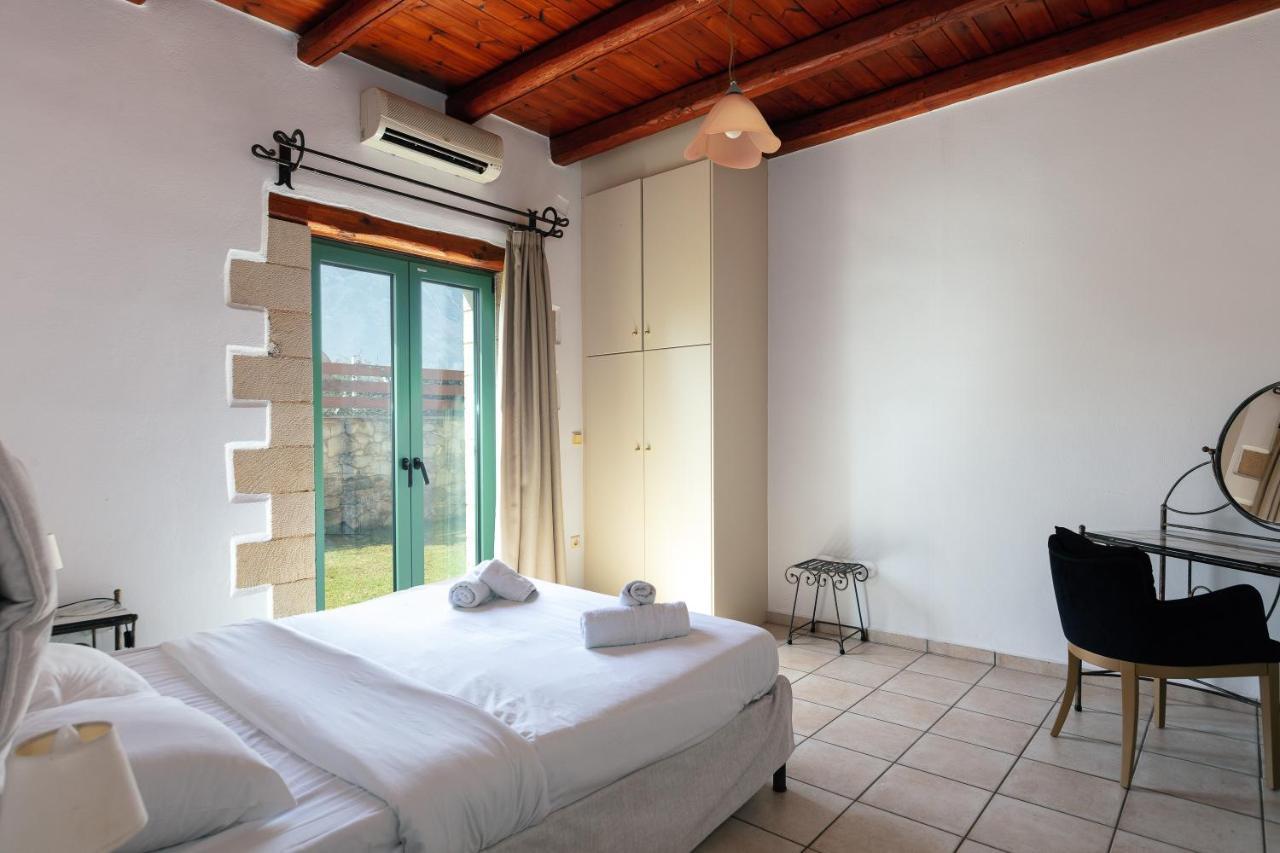 Villa Pinelopi Asprouliánoi Extérieur photo