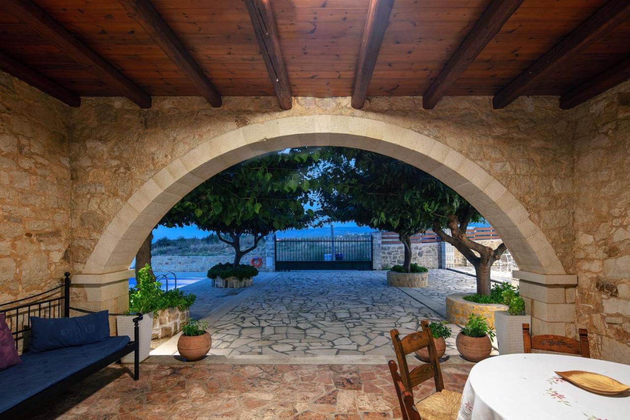 Villa Pinelopi Asprouliánoi Extérieur photo